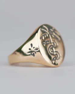Ali Munn Paradise Signet