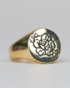 Ali Munn Rose Signet