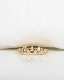 Artemer Floating Marquise Band