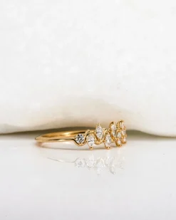 Artemer Floating Marquise Band