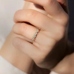 Artemer Floating Marquise Band