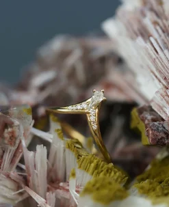 Artemer Kite Diamond Band