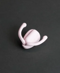 Dame Eva Ii - Quartz, Light Base