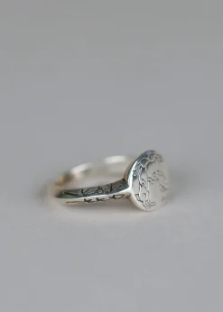 Digby & Iona Kissing Rabbits Signet