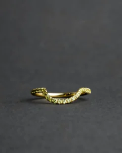 Lindsay Lewis Sway Peridot Band