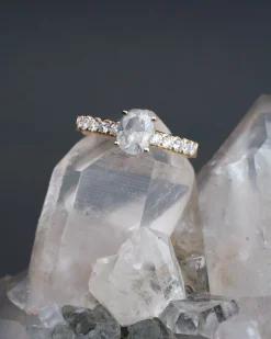 Rokosz Oval Diamond Ring