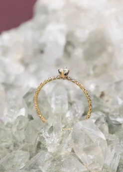 Satomi Kawakita Homespun White Diamond Solitaire
