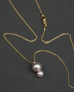 White/Space Pila Necklace