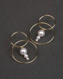 White/Space Triple Pearl Scarpa Earrings